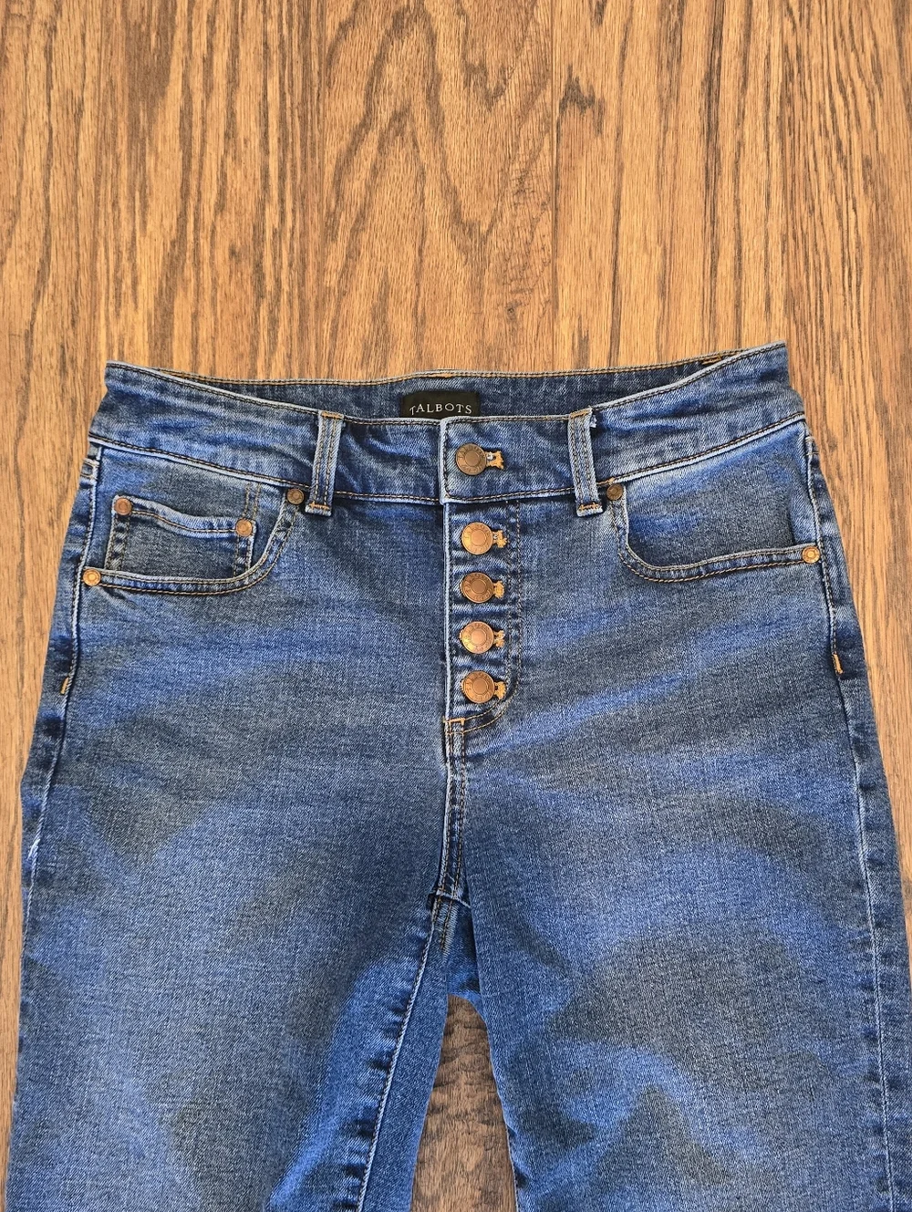 Talbots Everyday Relaxed Jean EUC - Women's Size 2P - Picture 6 of 14
